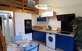 MER - Agreable appartement-place de parking privee